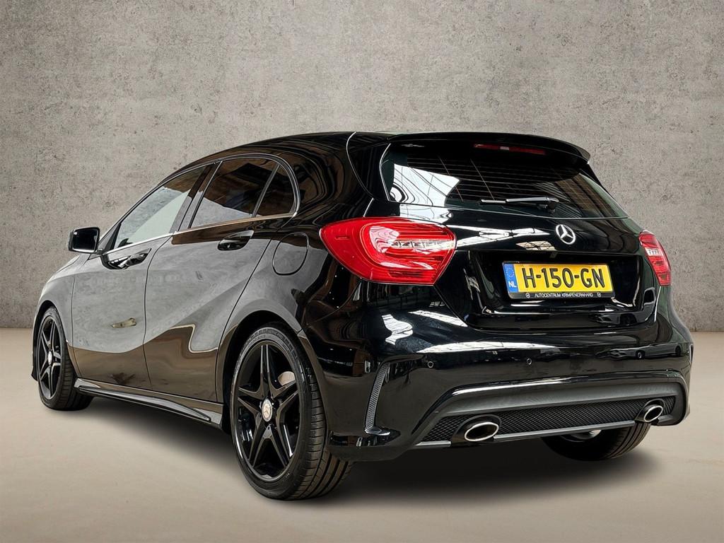 Mercedes-Benz A-Klasse 180 AMG Sport Automaat (APPLE CARPLAY, Auto's, Mercedes-Benz, 12 maanden, Gebruikt, 4 cilinders, 1595 cc
