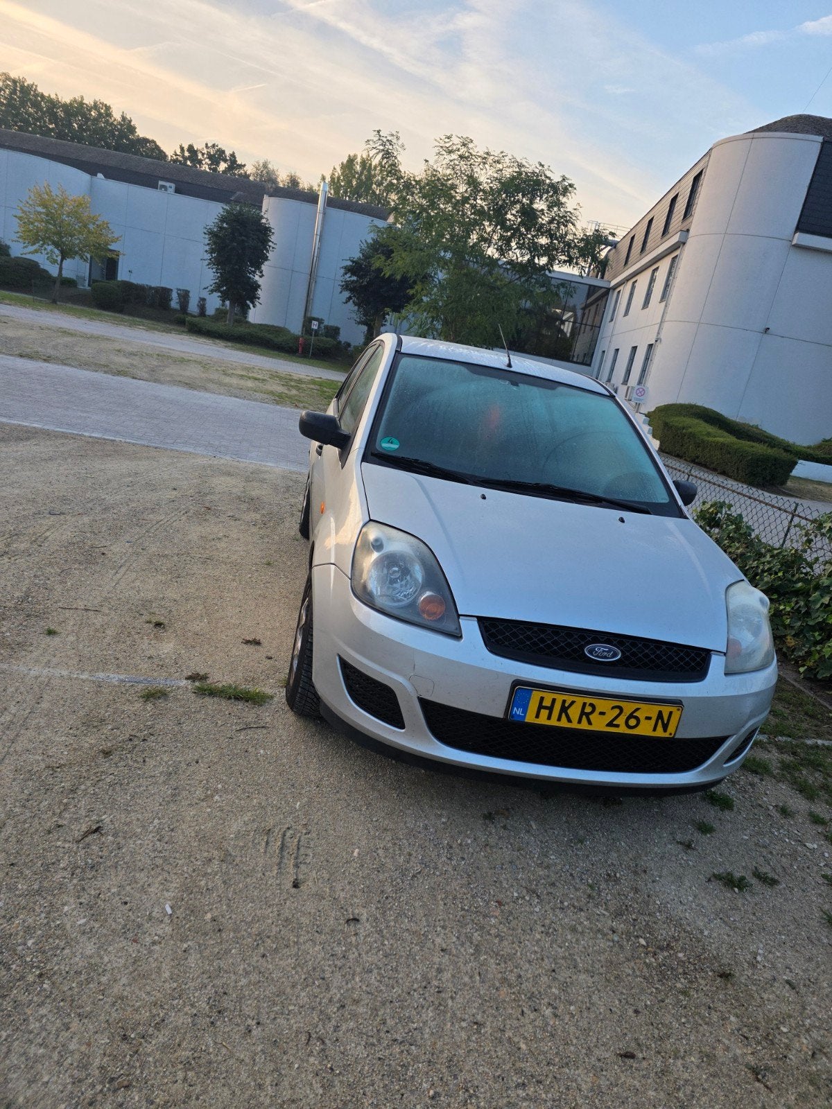 Ford Fiësta 1.6 16V 5DR AUT 2006 Grijs, Auto's, 1596 cc, 4 cilinders, 100 pk, 14 km/l