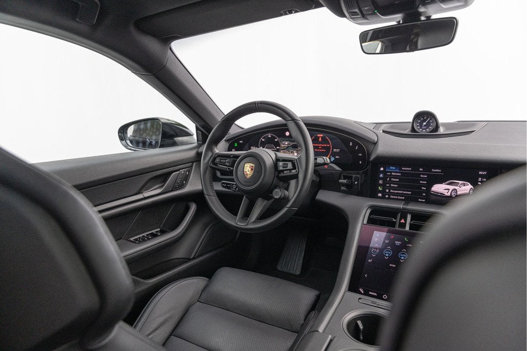 Porsche Taycan Cross Turismo 4 93 kWh Pano HuD PASM Bose 20', Auto's, Porsche, Automaat, 4 stoelen, Vierwielaandrijving, Parkeersensor