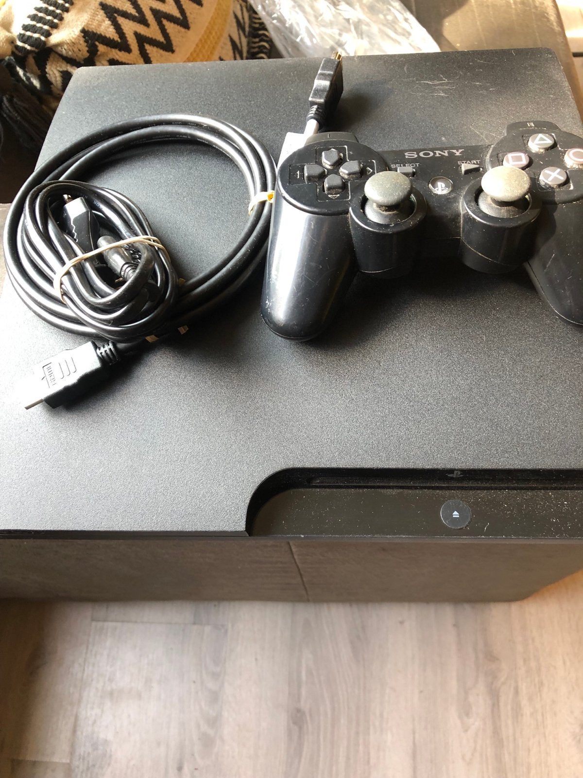 Sony PlayStation 3 (PS3) met controller en kabels, Spelcomputers en Games, Spelcomputers | Sony PlayStation 3, Gebruikt, Slim