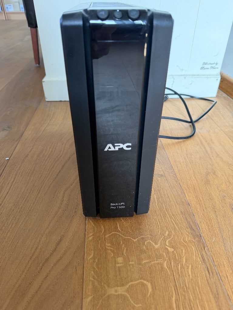 APC Backup UPS Pro 1500 VA, Ophalen, Gebruikt