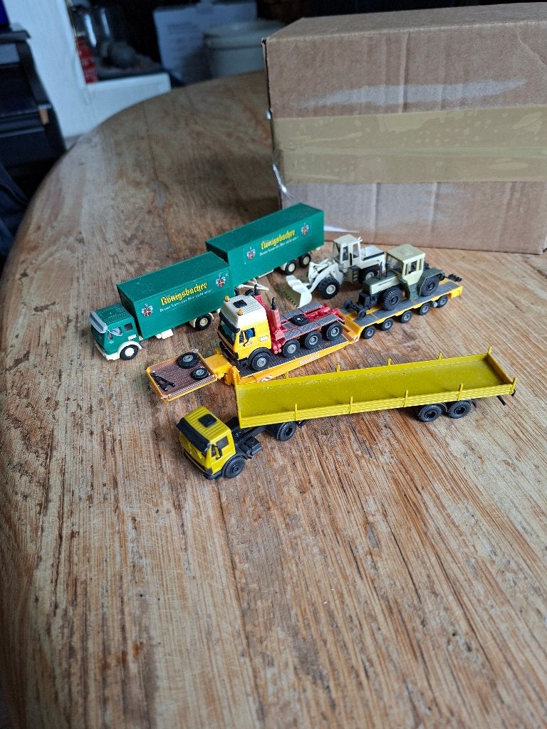 Kibri lotje 2, Ophalen of Verzenden, Bus of Vrachtwagen, Overige merken