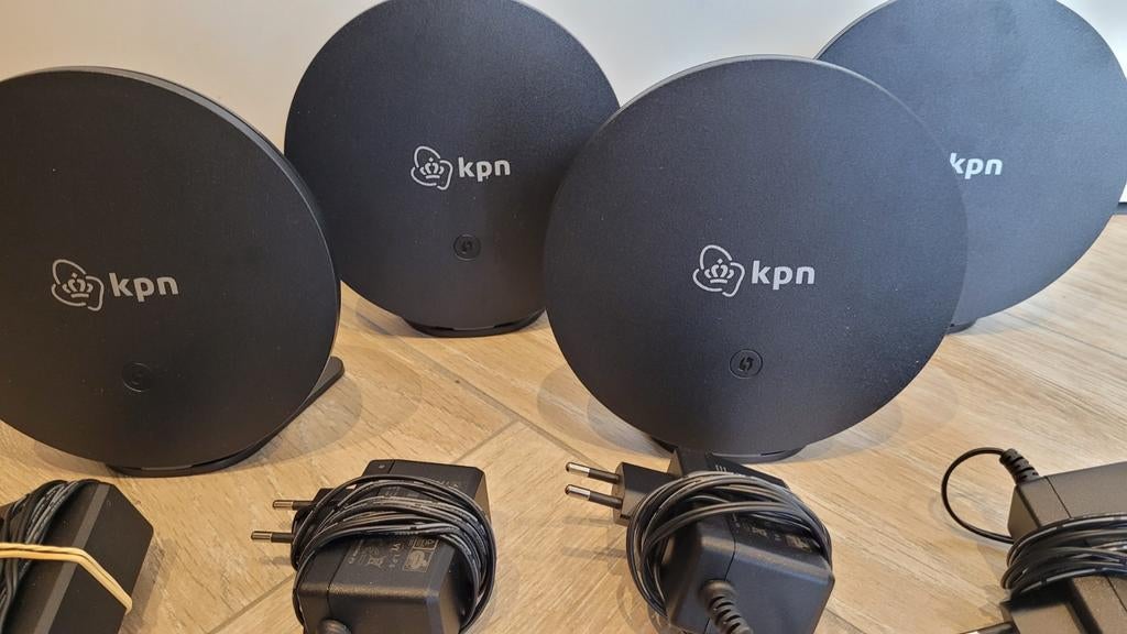 4 KPN Superwifi 2.0 punten (47,50 per stuk), Computers en Software, WiFi-versterkers, Ophalen of Verzenden, Zo goed als nieuw