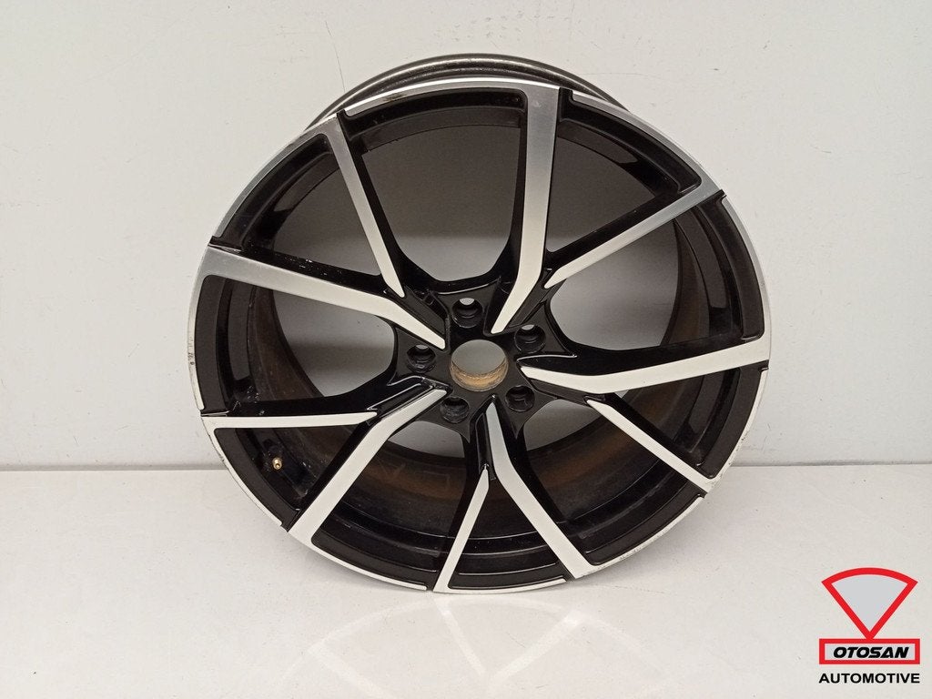 VW Golf 8 Estoril look 1x losse velg 19 INCH ET40 5x112
