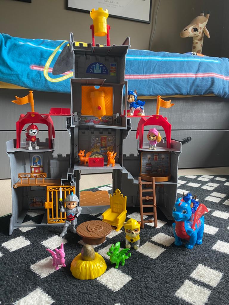 Paw Patrol Ridderkasteel met figuren en draken, Ophalen, Zo goed als nieuw