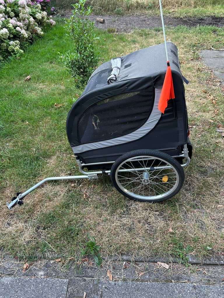 Honden aanhangwagen voor een fiets, Dieren en Toebehoren, Ophalen, Zo goed als nieuw, Hondenfietskar