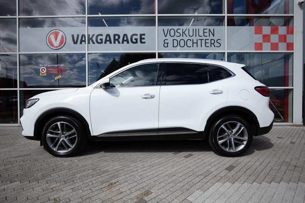 MG EHS 1.5 TGDI Luxury | PHEV | Leder | Carplay, 12 maanden, Gebruikt, Zwart, 4 cilinders