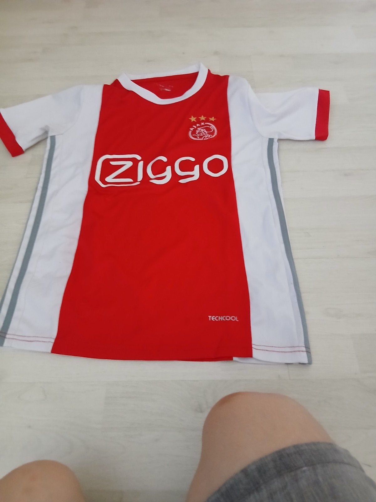 Ajax Thuisshirt Rood/Wit - Zo goed als nieuw, Overige maten, Ophalen of Verzenden, Zo goed als nieuw, Ajax