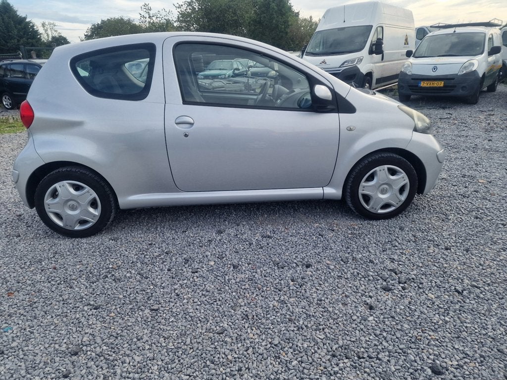 Toyota Aygo 1.0-12V +, Auto's, Voorwielaandrijving, Gebruikt, 4 stoelen, 68 pk