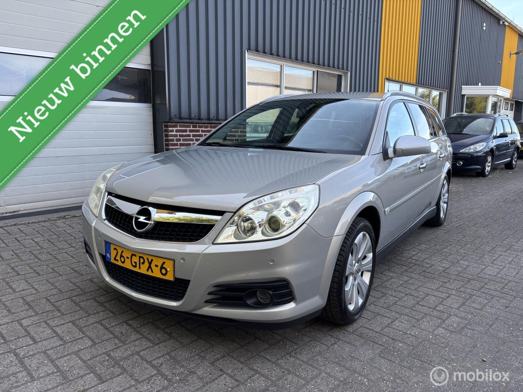Opel Vectra Wagon 1.6-16V Executive TREKHAAK! NETTE AUTO!, Gebruikt, 1370 kg, 4 cilinders, Vectra