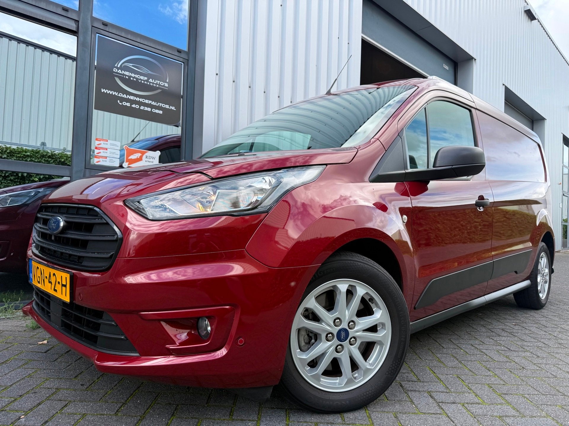 Ford Transit Connect 1.0 benzine metallic L2 all-in prijs, Voorwielaandrijving, Euro 6, 100 pk, Origineel Nederlands