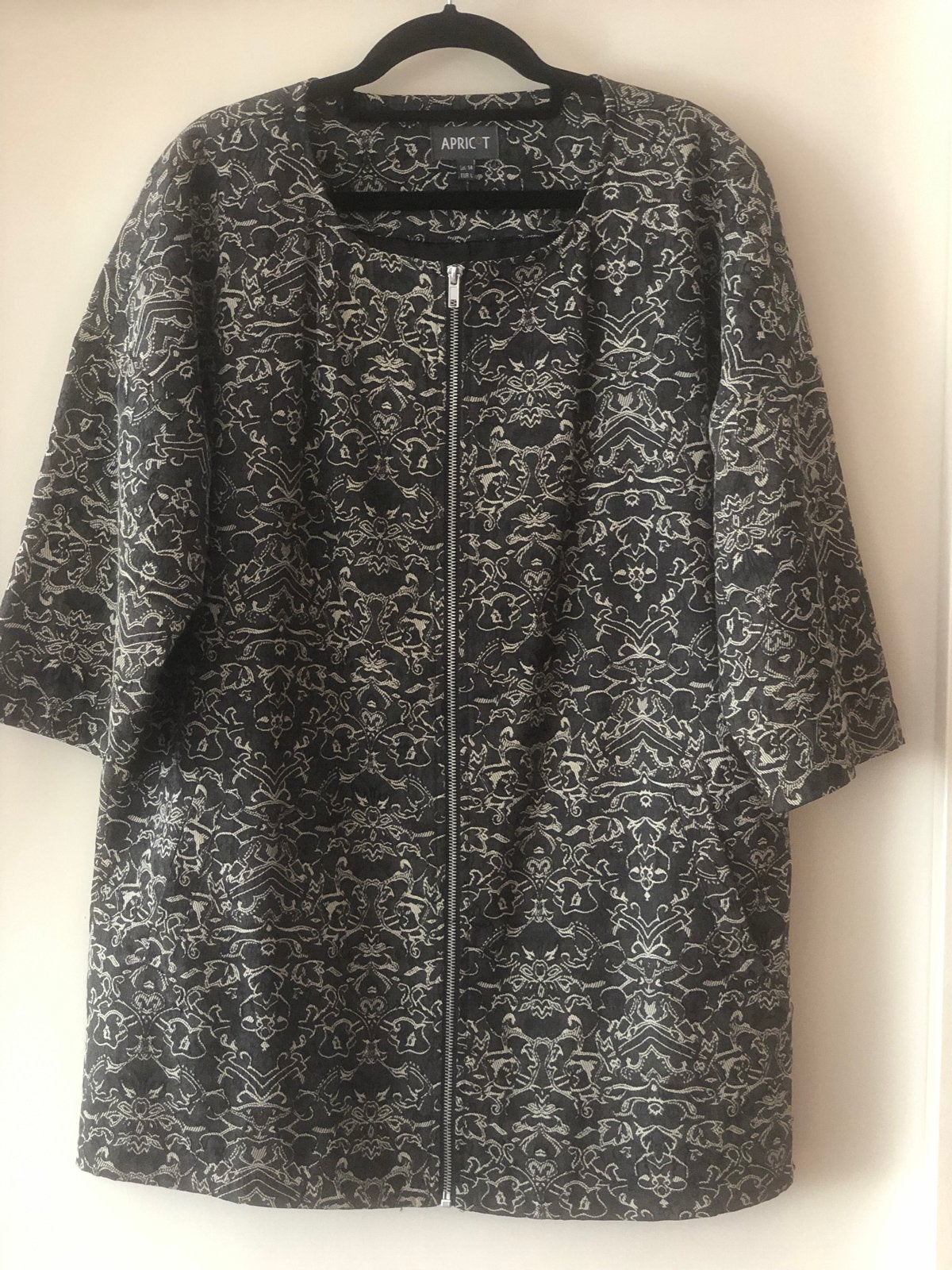 Prachtige Apricot jas, gevoerd, driekwart mouw, maat 40, Kleding | Dames, Jassen | Winter, Ophalen of Verzenden, Zo goed als nieuw