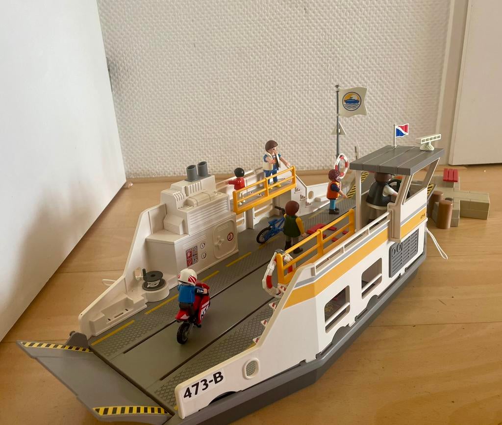 Playmobil veerpont met kade en veel accessoires, Ophalen, Gebruikt