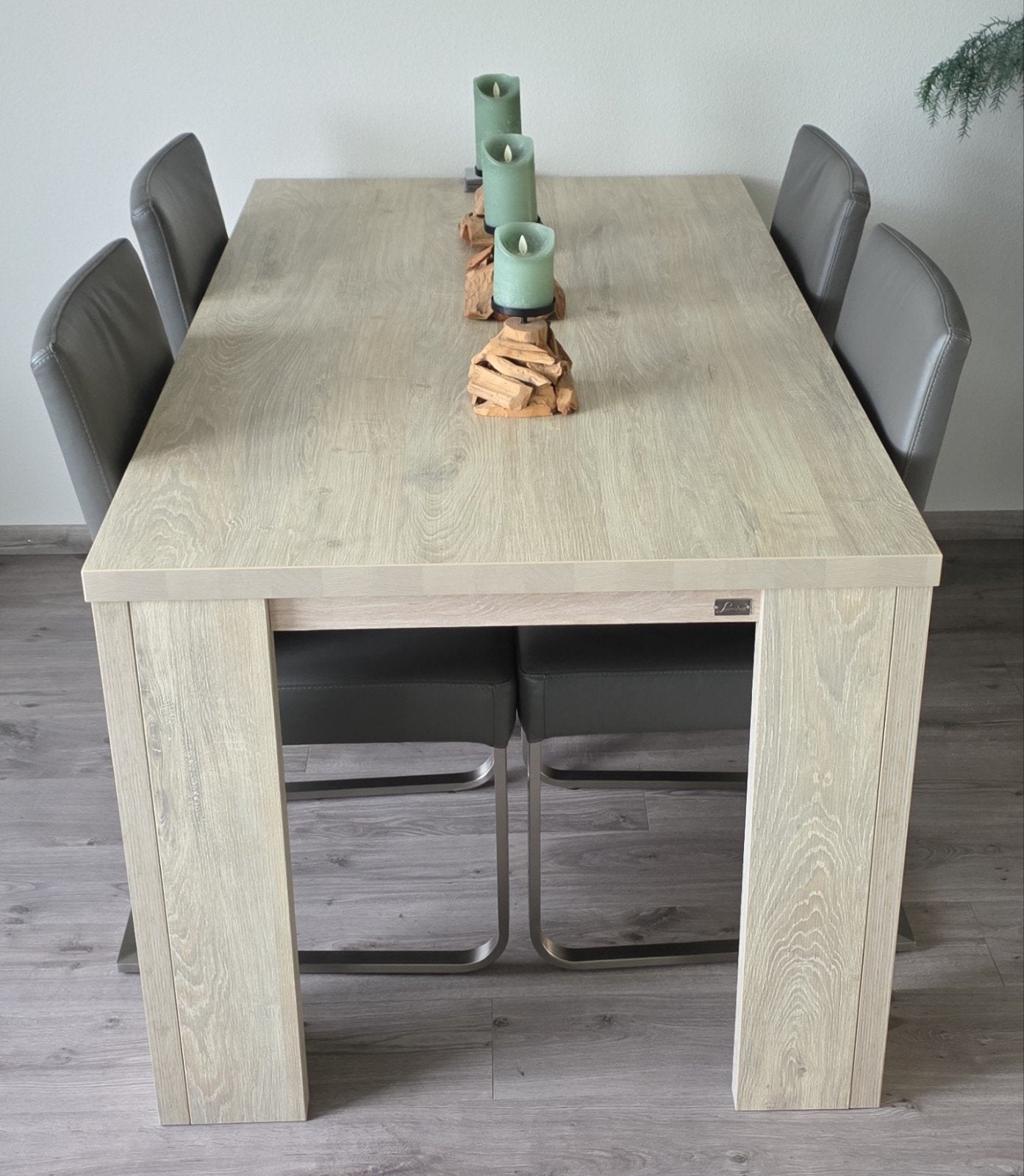 Eetkamertafel met 4 stoelen, Ophalen