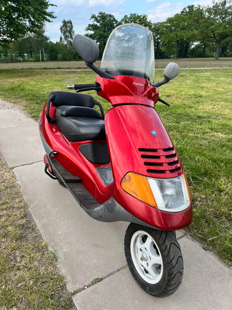 Piaggio Hexagon 125Cc 2T Rood, Ophalen, Zo goed als nieuw, Tweetakt, Overige modellen