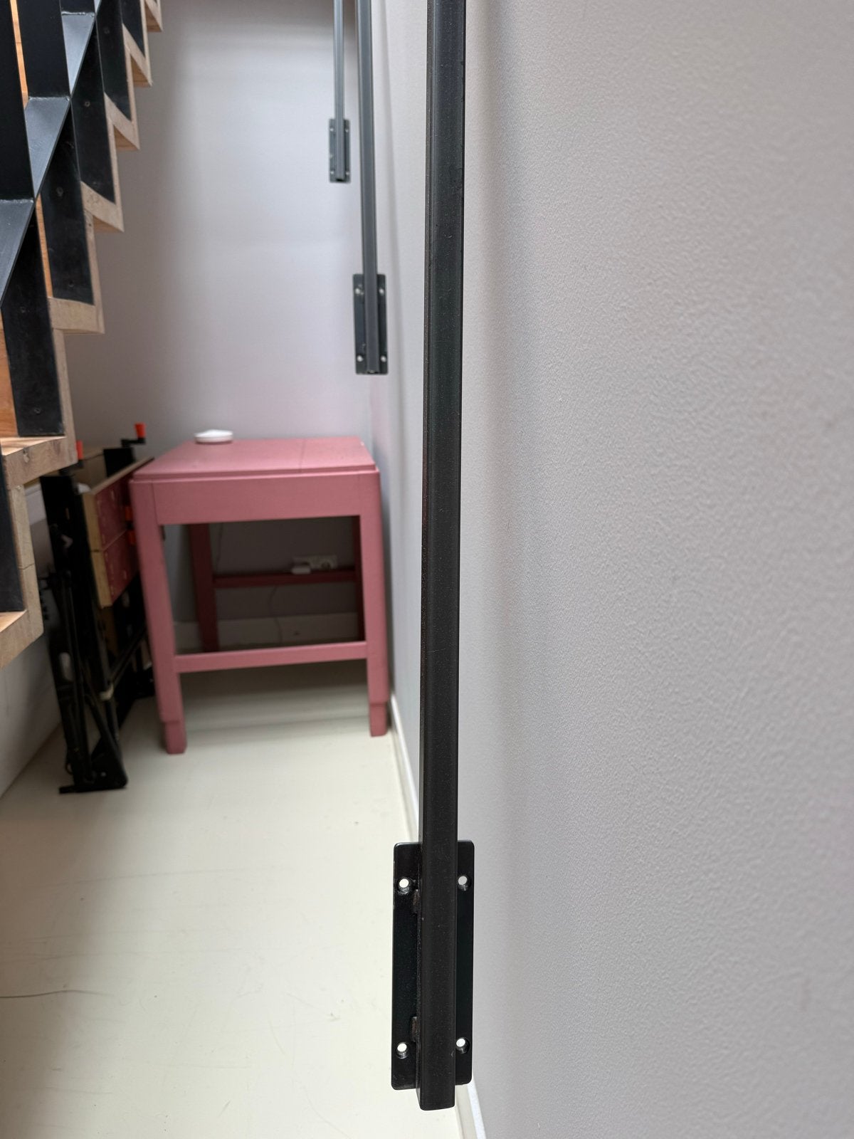 Stalen trapleuning 330cm, perfecte staat, Ophalen, Zo goed als nieuw