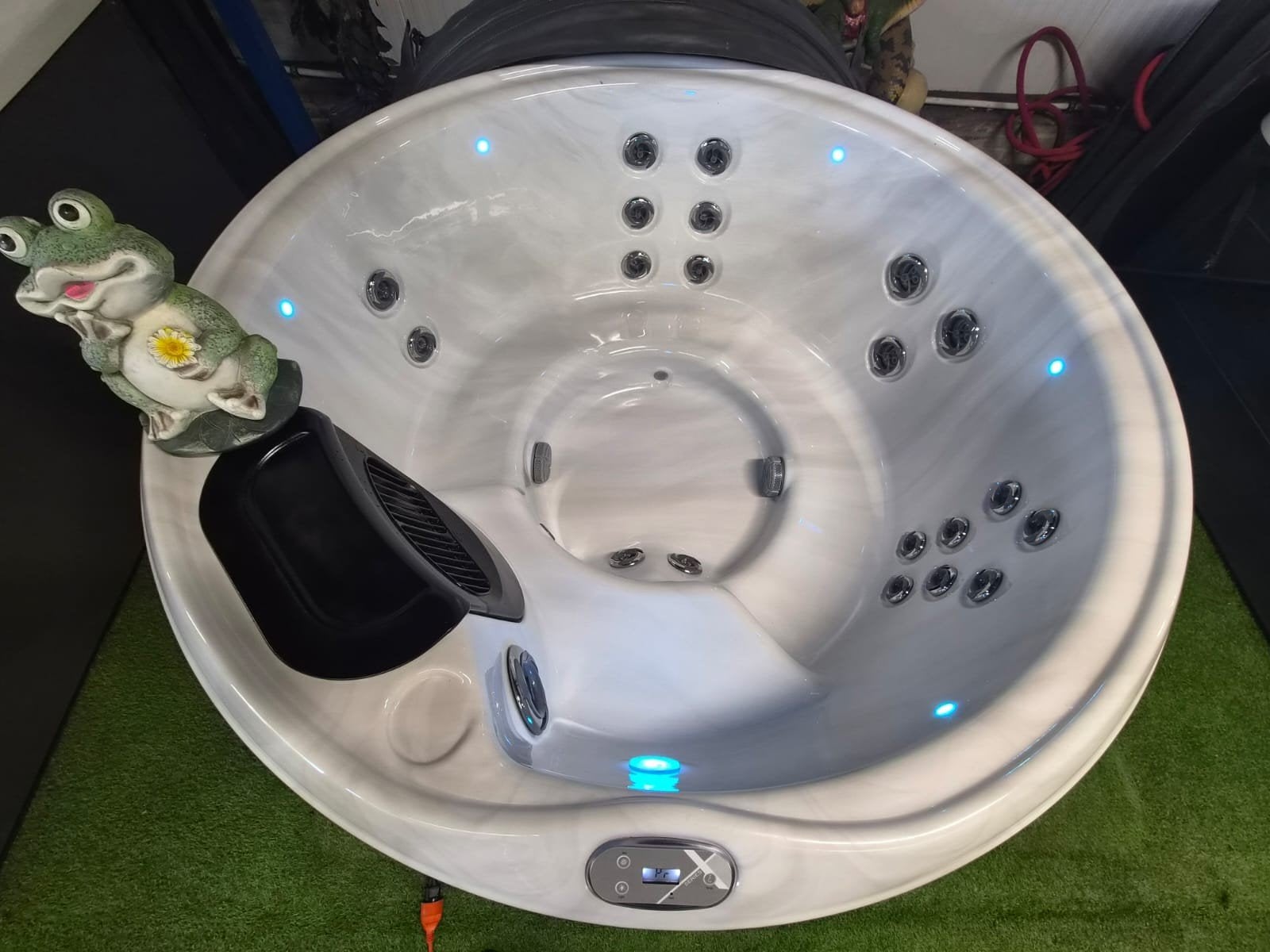 Prachtige villeroy&boch spa ‼️4 a 5 persoons, Ophalen of Verzenden, Nieuw, Filter