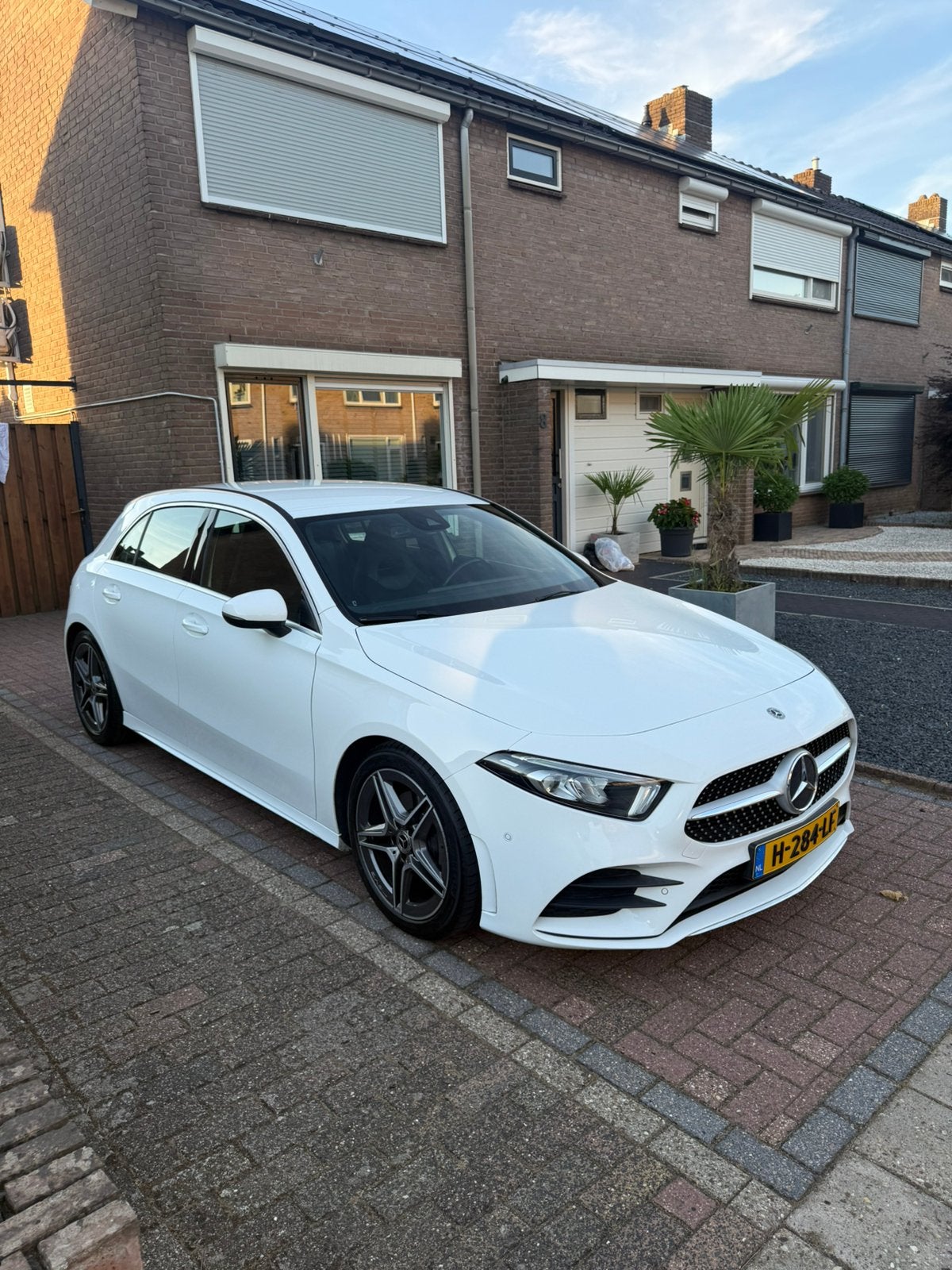 Mercedes-Benz A-Klasse AMG A180 136pk Automaat, 136 pk, 4 cilinders, Wit, Origineel Nederlands