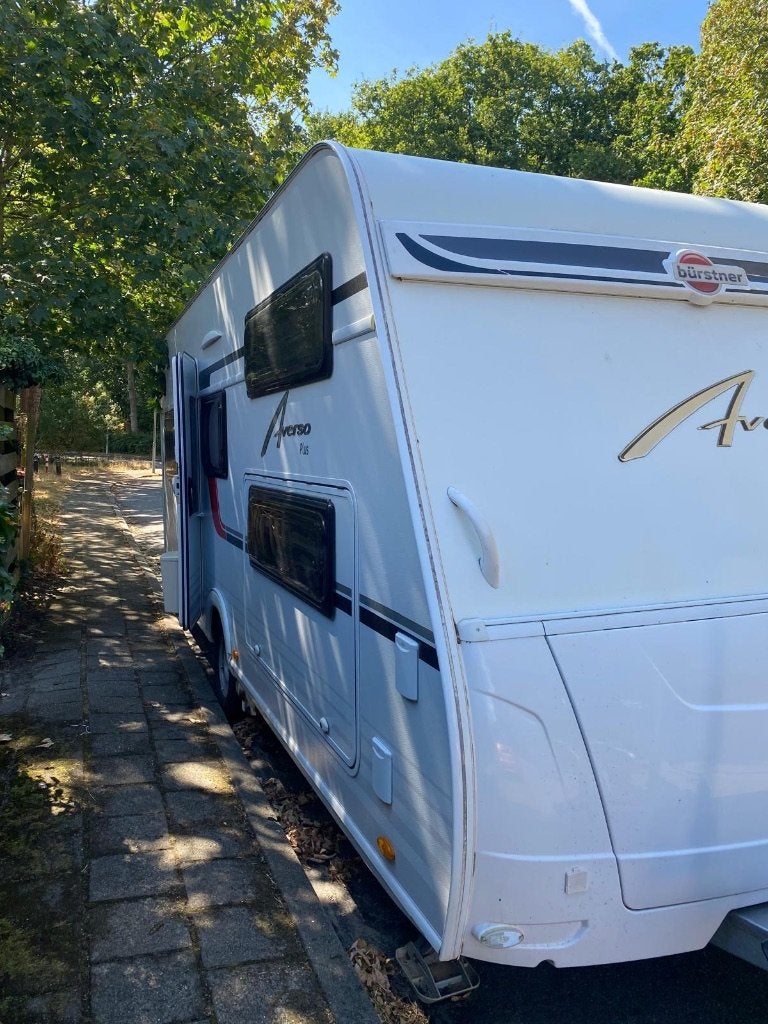 Bürstner Averso Plus 510TK met hefbed en stapelbed, Schokbreker, Rondzit, Particulier, Bürstner