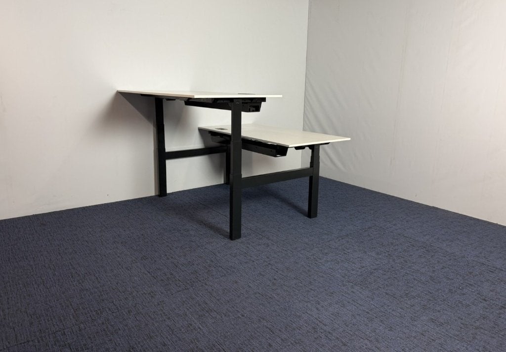 2 x Bench zit/sta bureau Ahrend Balance, 160 x 170 cm.