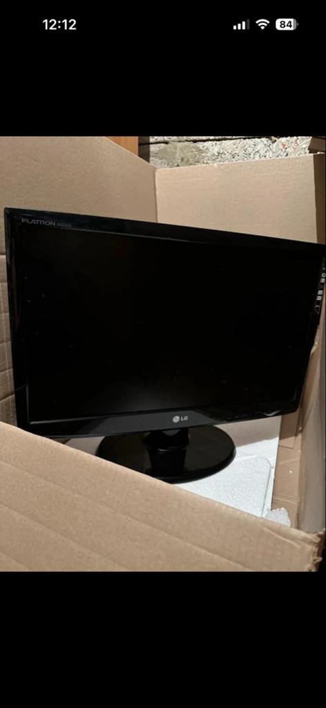 Gebruikte LG Flatron W2243S 22 inch Full HD monitor, Gebruikt, Full HD, Ophalen of Verzenden, VGA