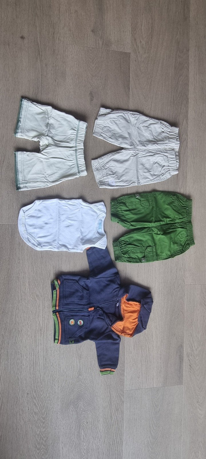 Babykleding pakket: broekjes, romper en vestje maat 50 a 56, Ophalen of Verzenden, Gebruikt, Onbekend, Jongetje