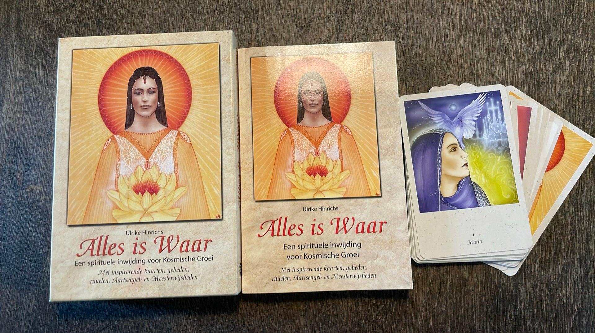 U. Hinrichs - Alles is Waar, Tarot of Kaarten leggen, Overige typen, Ophalen of Verzenden, Zo goed als nieuw