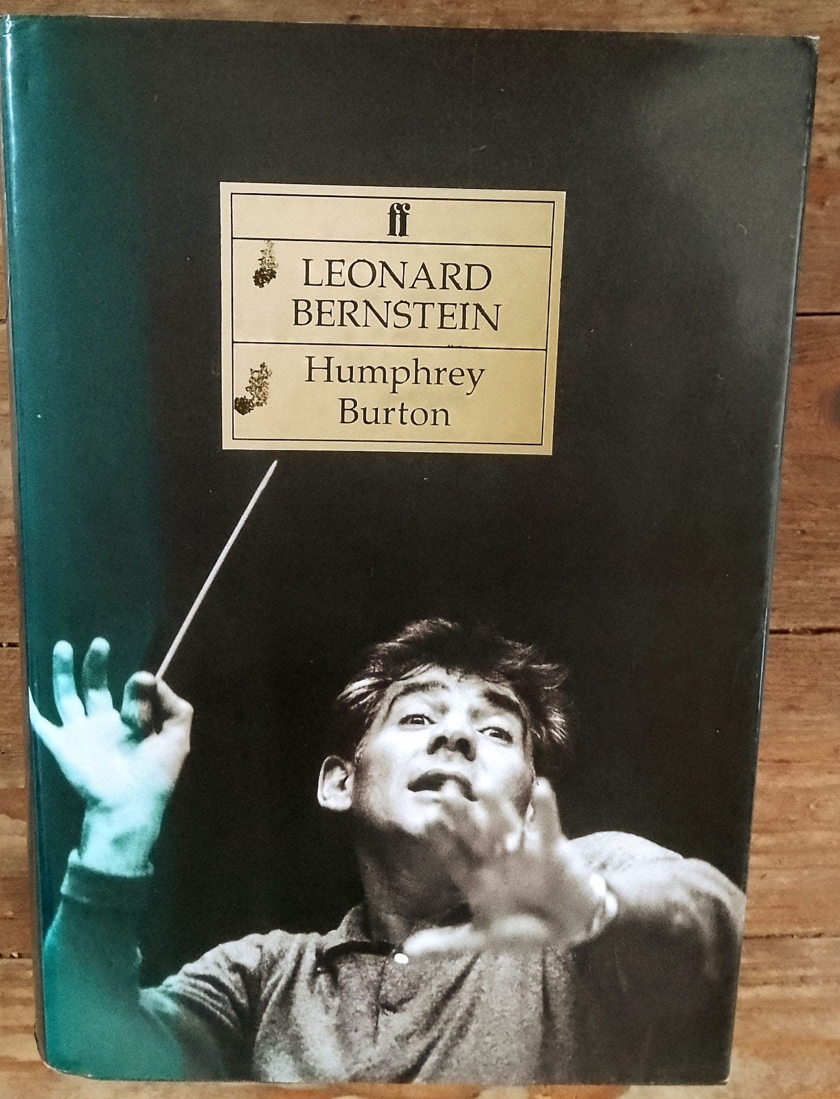 Humphrey Burton - Leonard Bernstein - hardcover, Boeken, Ophalen of Verzenden, Zo goed als nieuw, Artiest, Humphrey Burton