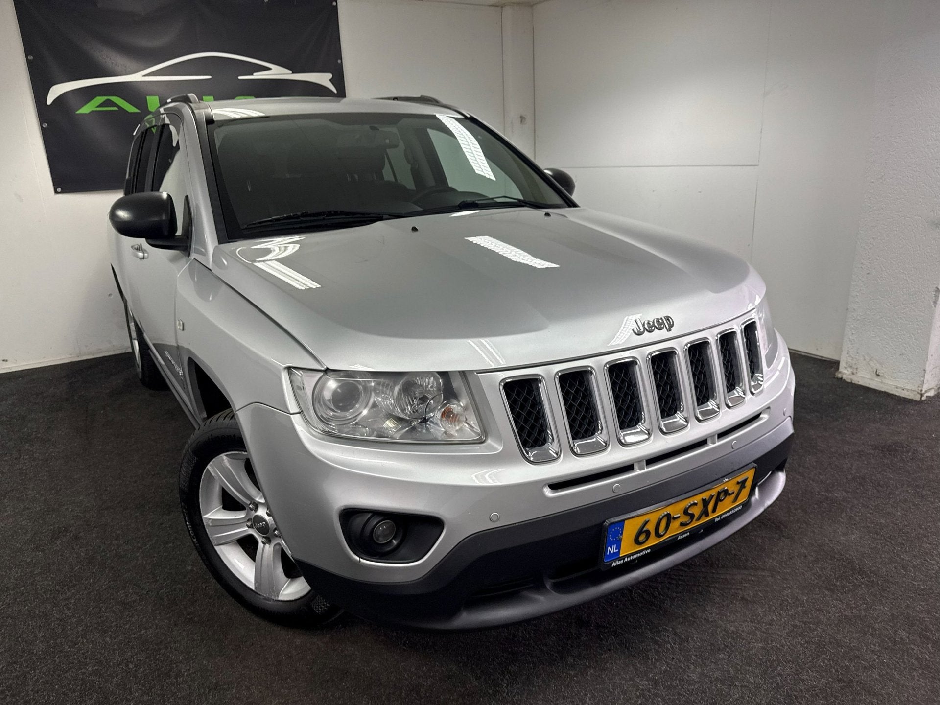 Jeep Compass 2.0 Sport - PDC - Leder - Navi - Bluetooth - NA, Auto's, 450 kg, Gebruikt, Handgeschakeld, Parkeersensor