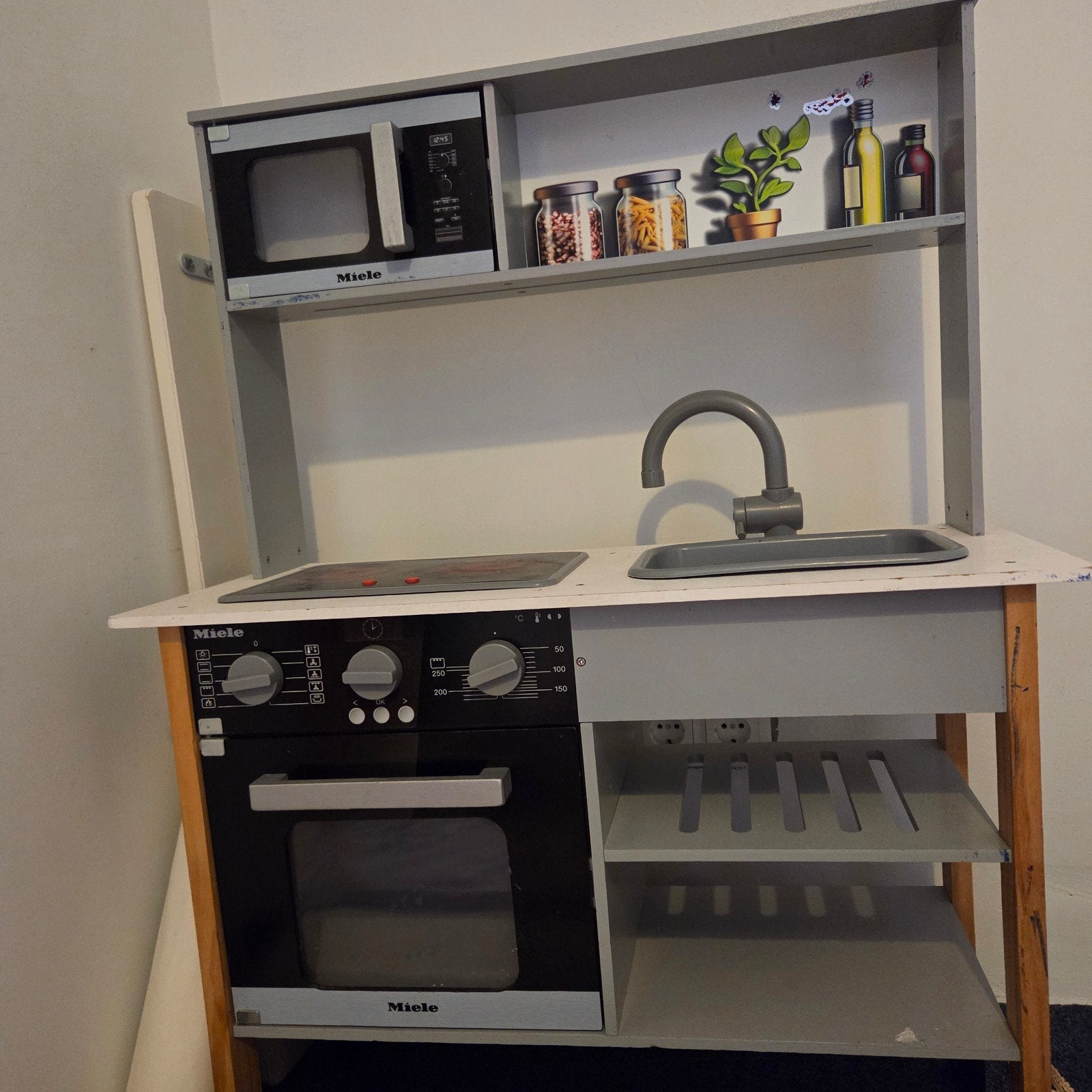 Miele speelkeuken met accessoires, Ophalen