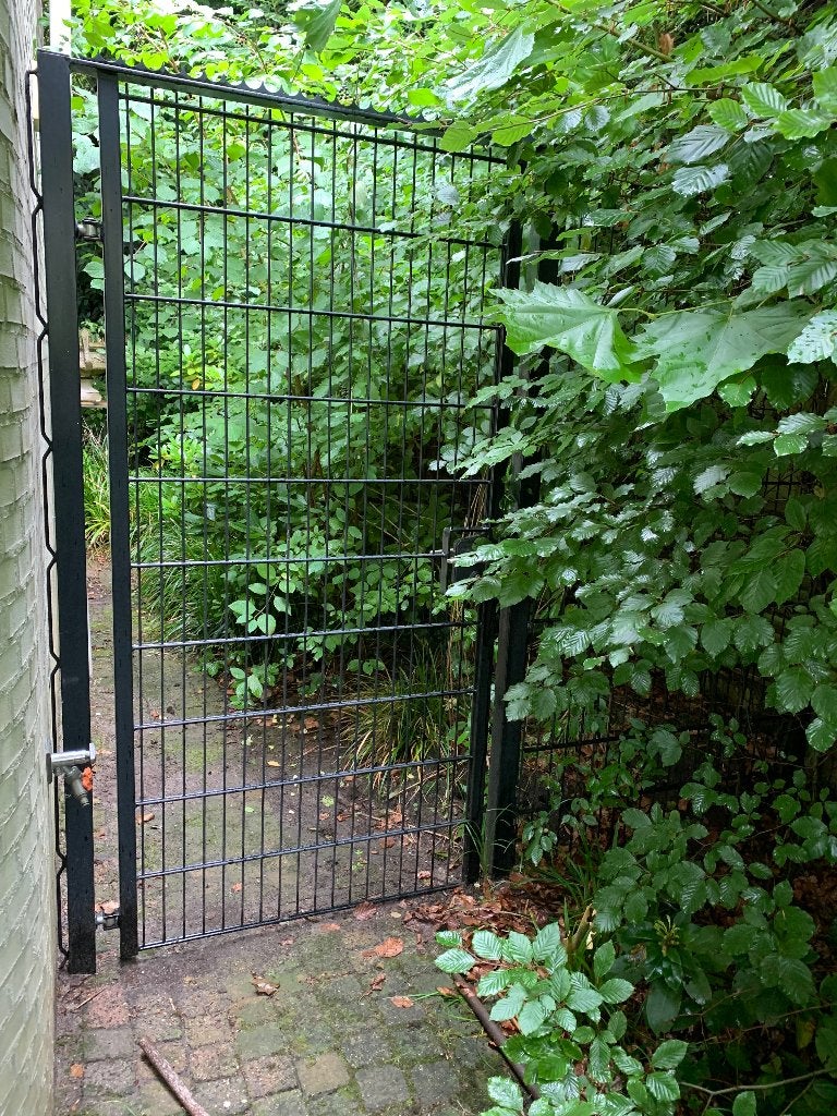 Metalen looppoort Euro 350,-, Tuin en Terras, Tuinpoorten, Ophalen, Gebruikt, 100 tot 150 cm, 200 cm of meer