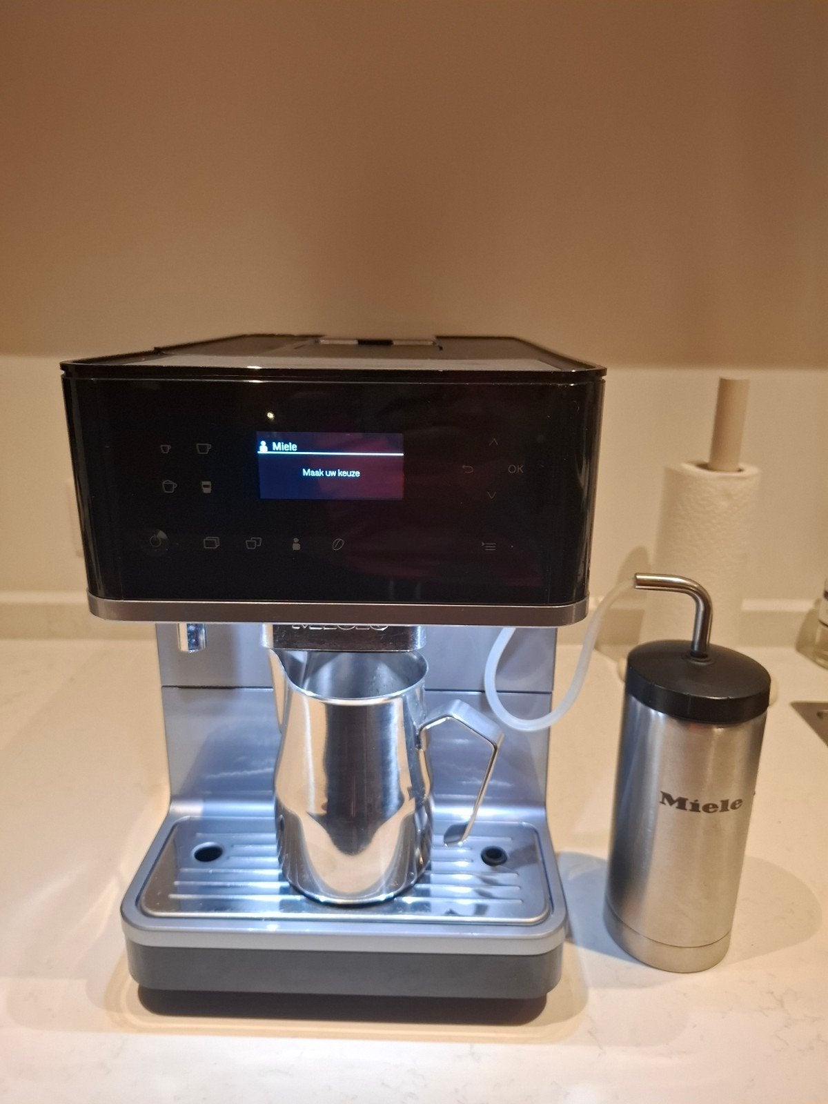 Miele Koffiemachine CM6310 - Volautomatische espressomachine, Witgoed en Apparatuur, Ophalen, Gebruikt, Koffiemachine, Koffiebonen