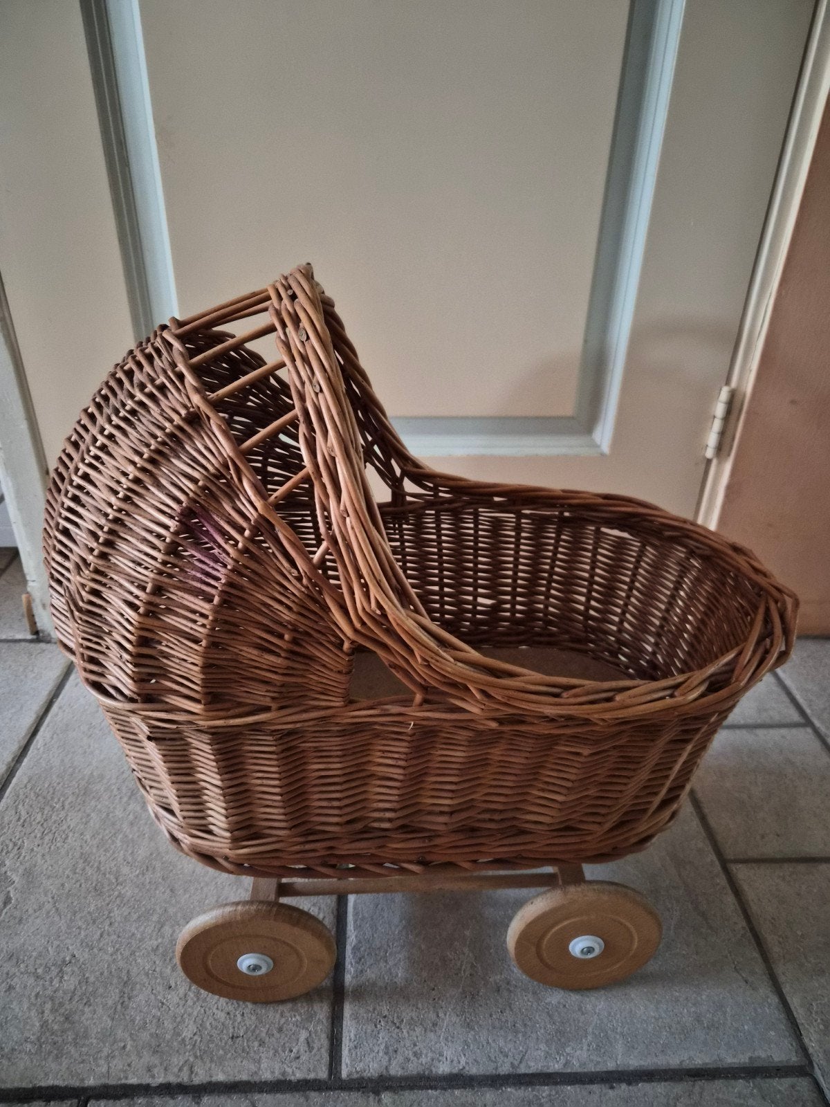 Vintage rieten poppenwagen - Handgemaakt, Ophalen, Gebruikt, Overige typen