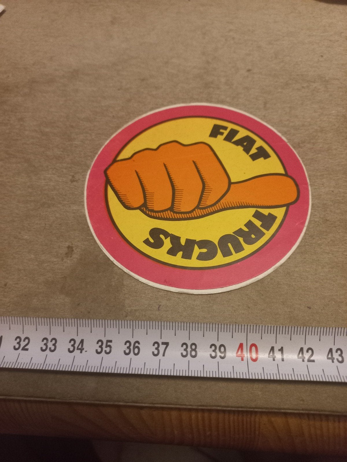 Vintage Fiat Trucks Sticker - Duim Omlaag, Ophalen of Verzenden, Zo goed als nieuw, Auto of Motor