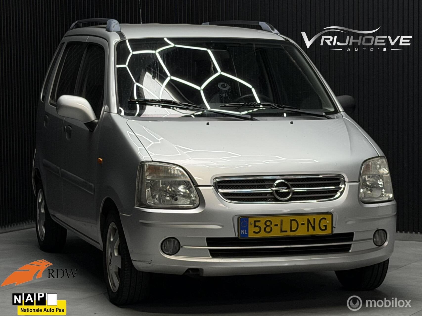 Opel Agila 1.2-16V Elegance|NAP|APK|ELEKRAMEN|STUURBEKR, Auto's, Voorwielaandrijving, Elektrische ramen, 15 km/l, Gebruikt