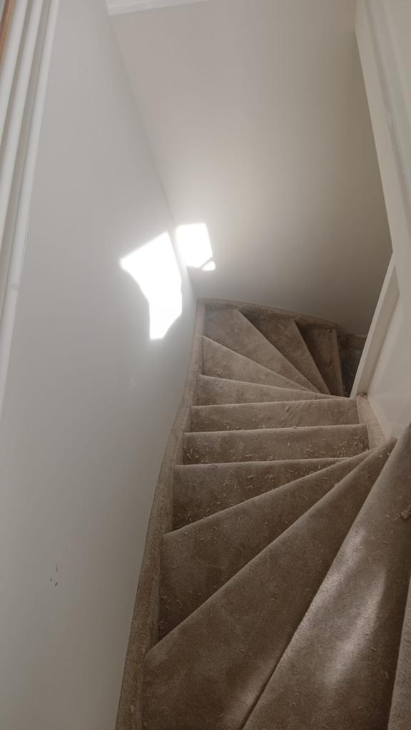 Trap Specialist | Open & Dichte Trappen + Woningstoffering, Crème, 75 m² of meer, Nieuw, Ophalen of Verzenden