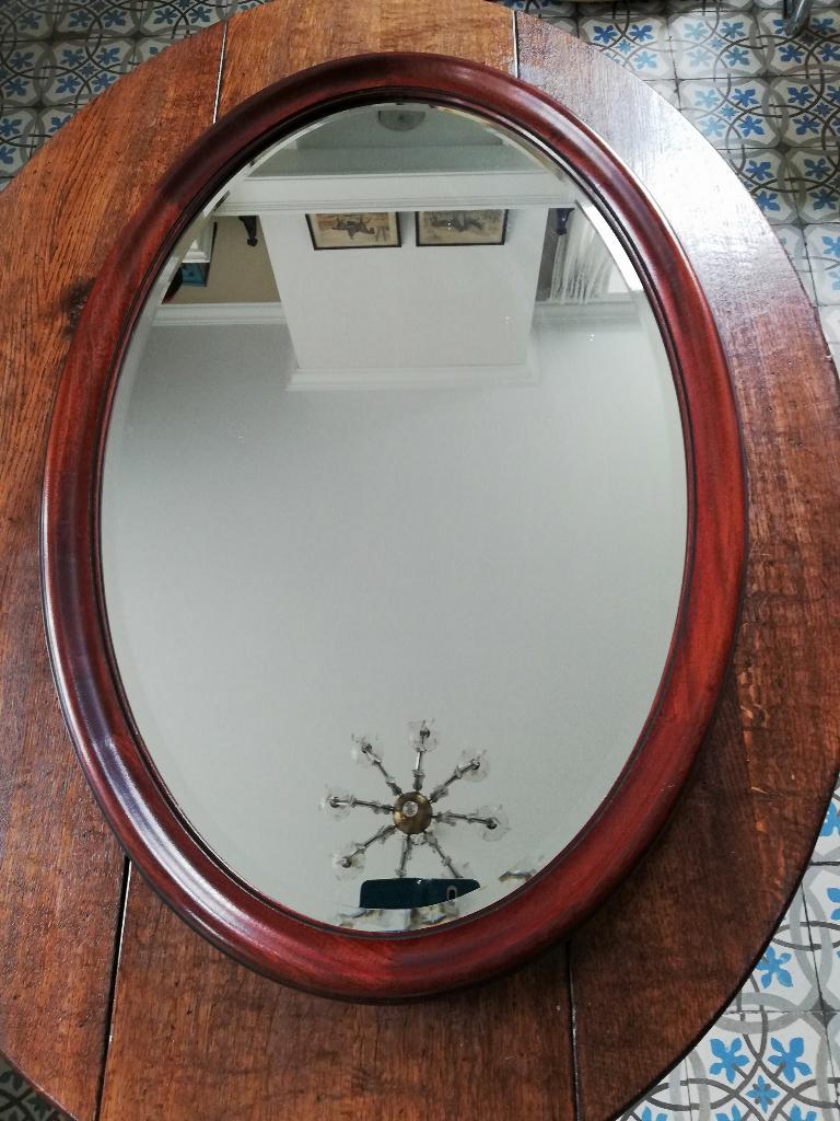 Grote antieke ovale geslepen spiegel 91 x 61 cm, Antiek en Kunst, Ophalen, Ovaal, 50 tot 100 cm, Minder dan 100 cm