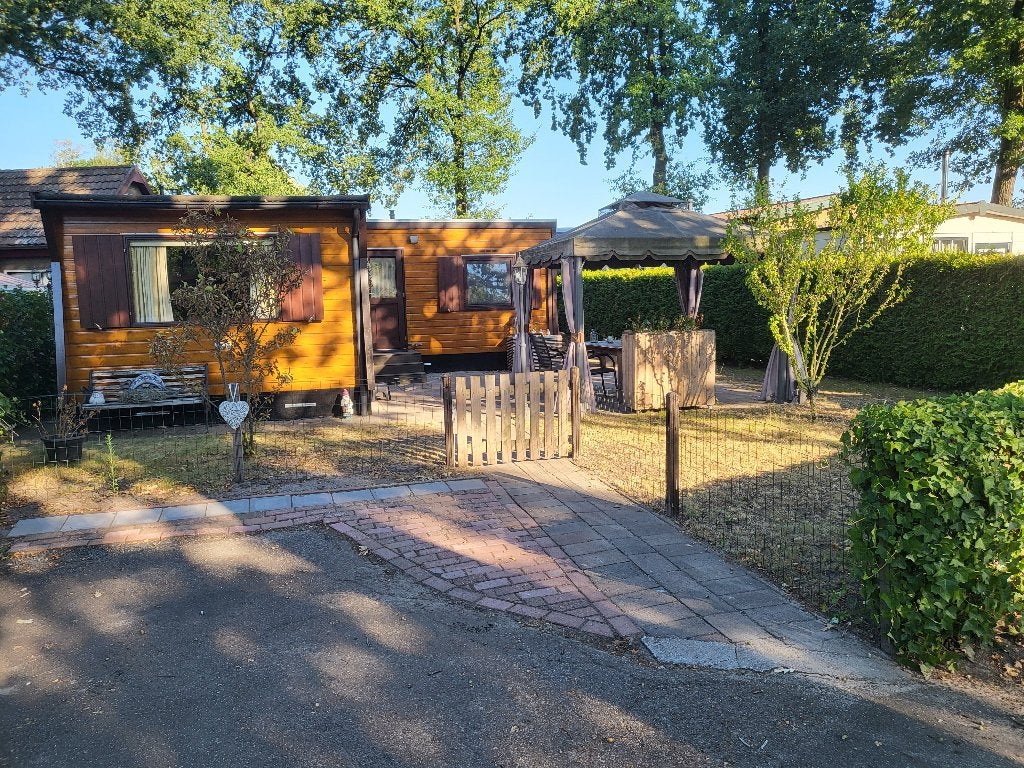 Wintervast Chalet te huur in Molenschot (Breda - Tilburg), Direct bij eigenaar, 2 kamers, Molenschot, Overige soorten