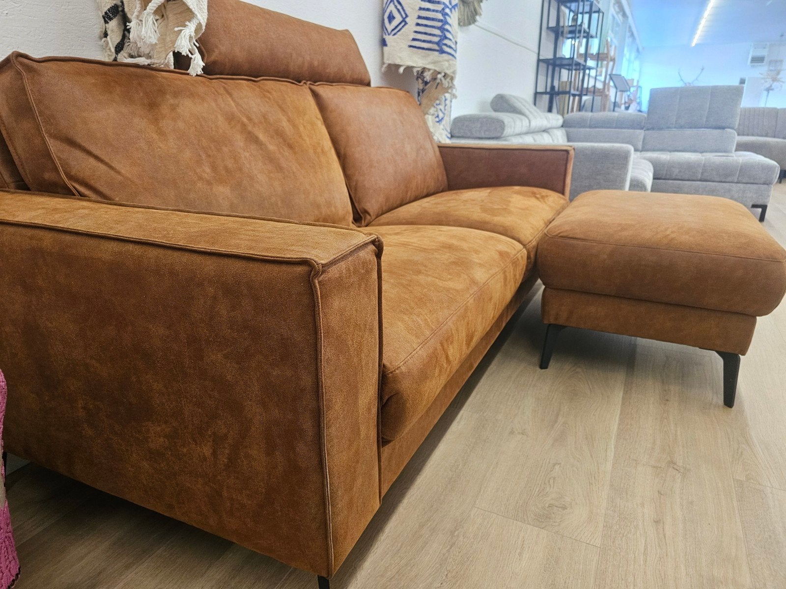 Z.G.A.N Microvezel tweezits bank met hocker, Ophalen, 75 tot 100 cm, Home Friesland, Zo goed als nieuw