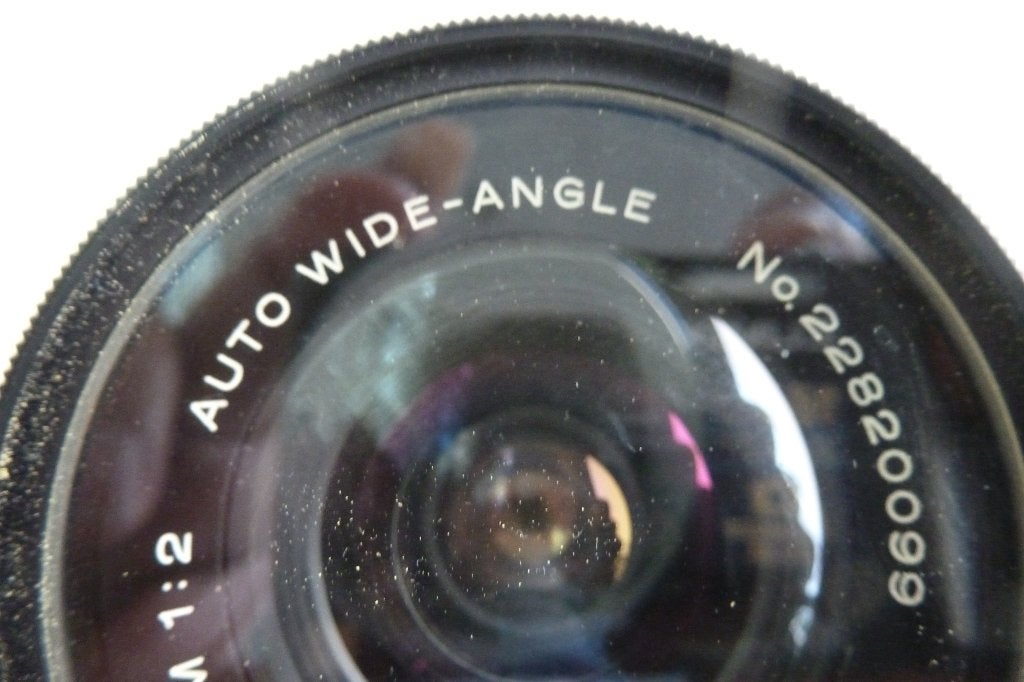 Vivitar Groothoeklens 28 mm OM-vatting van Olympus, Ophalen of Verzenden, Gebruikt, Groothoeklens