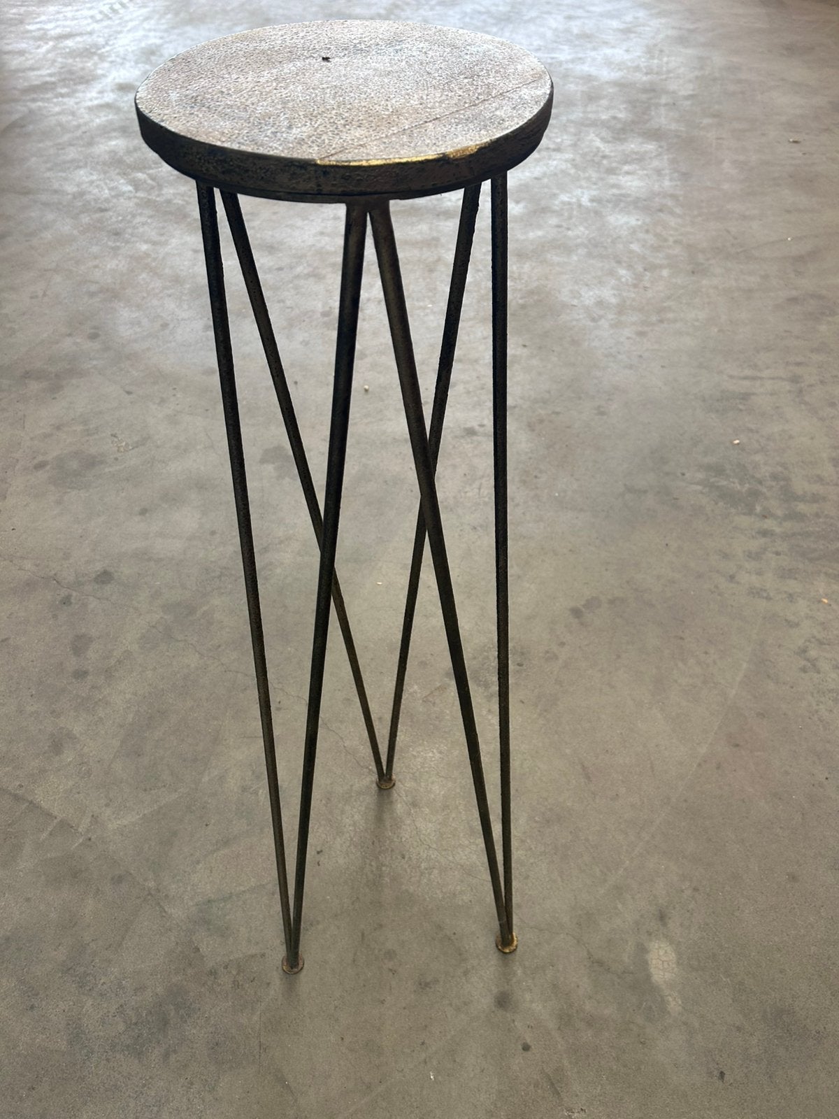 Gietijzer ijzer plantentafel 123 cm hoog zuil plant tafel, Ophalen, Gebruikt