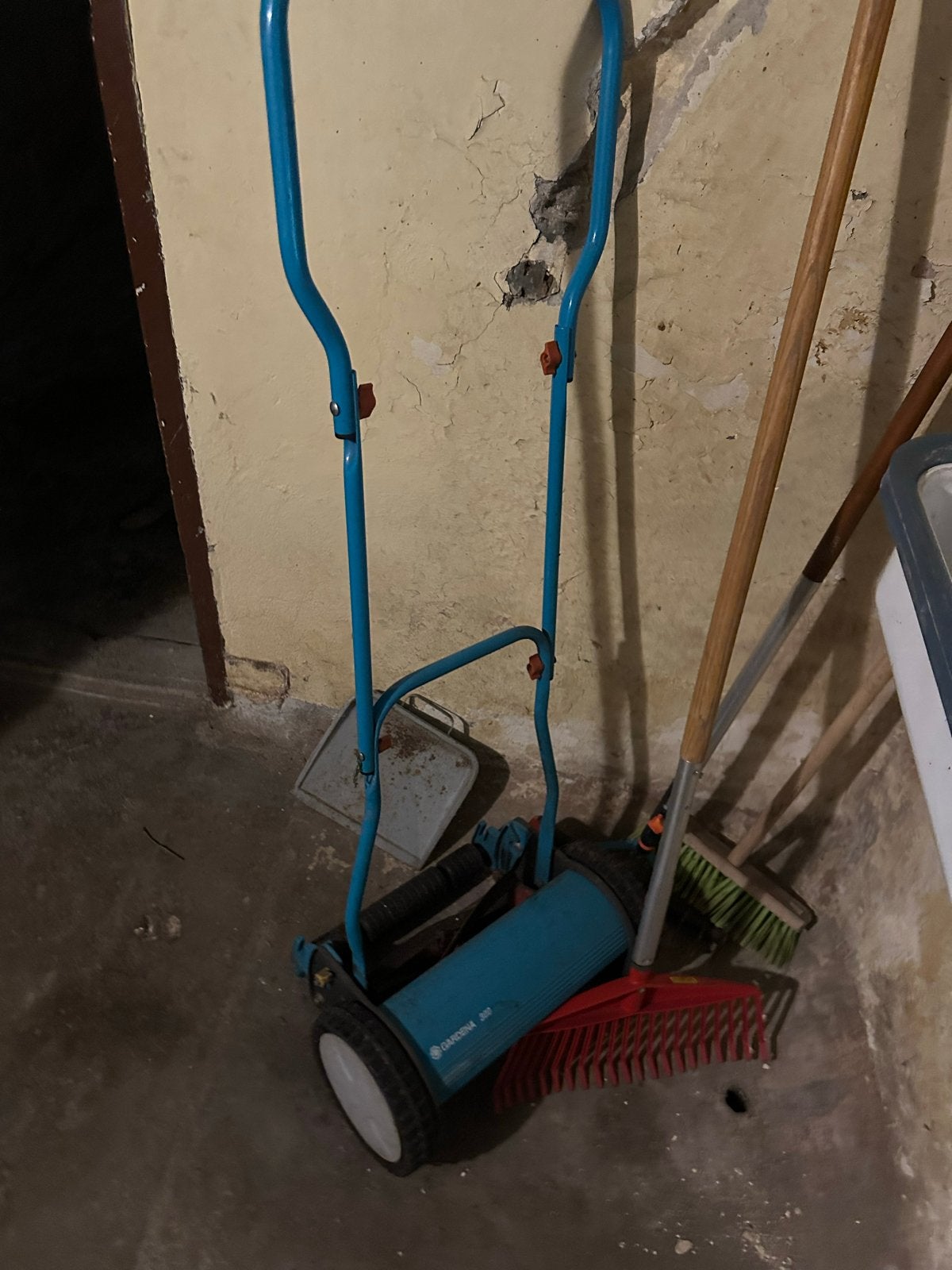Gardena 300 Handgrasmaaier - Gebruikt ophalen maastricht, Ophalen, Gebruikt, Handgrasmaaier, 30 t/m 39 cm