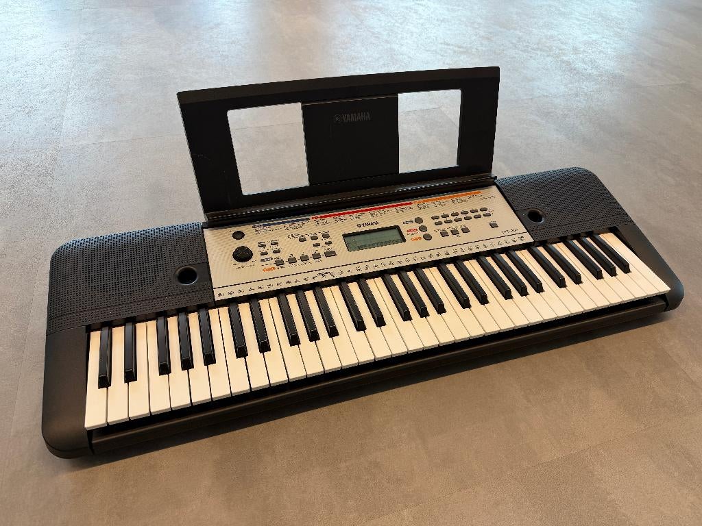 Yamaha YPT-260 beginners keyboard, Muziek en Instrumenten, Keyboards, Ophalen, 61 toetsen, Yamaha, Zo goed als nieuw