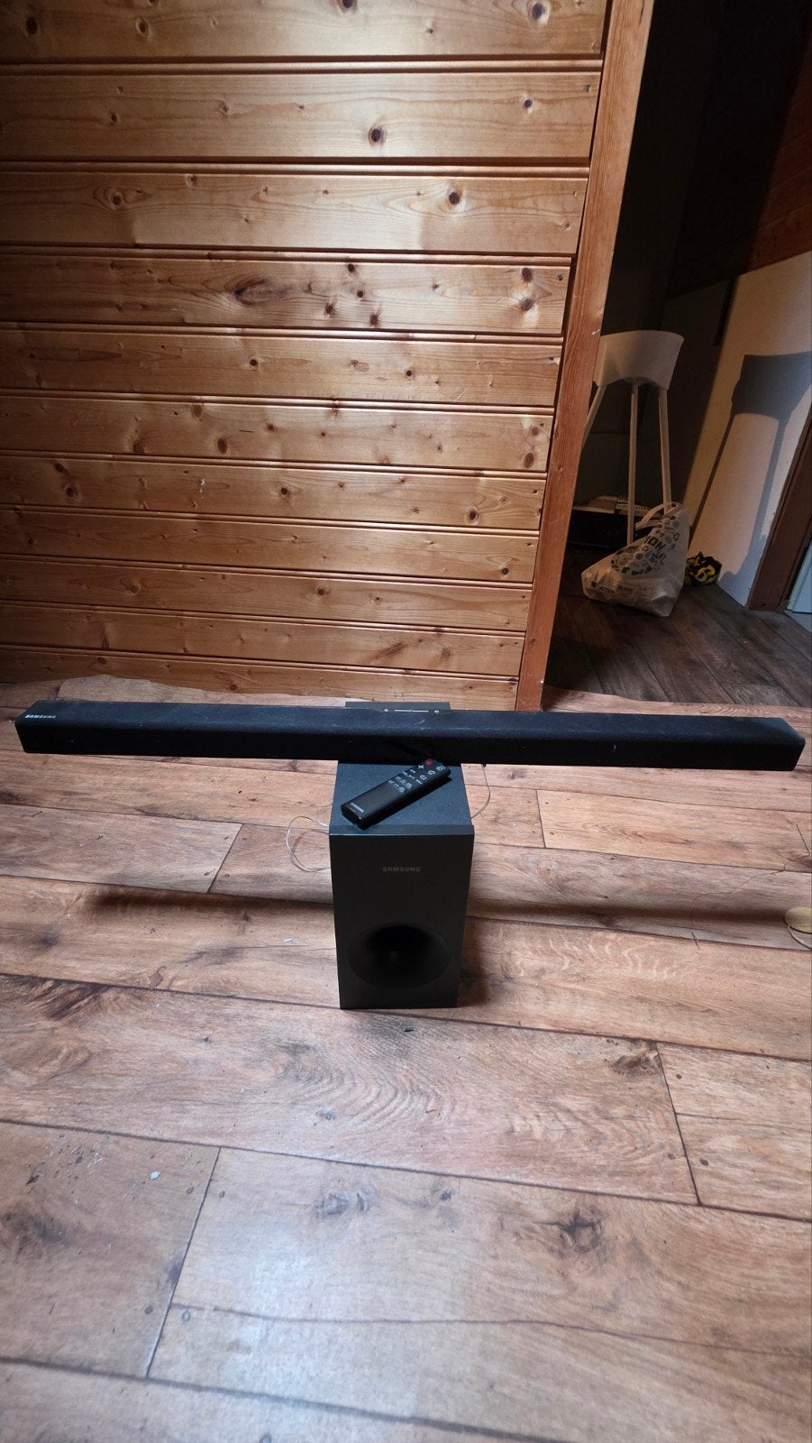 Samsung HW-J355 Soundbar met externe subwoofer