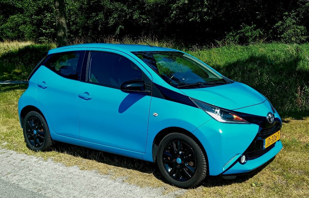 Toyota Aygo 1.0 12V Vvt-i 2016 met cruisecontrol! Blauw, Auto's, Voorwielaandrijving, Stof, Origineel Nederlands, Handgeschakeld