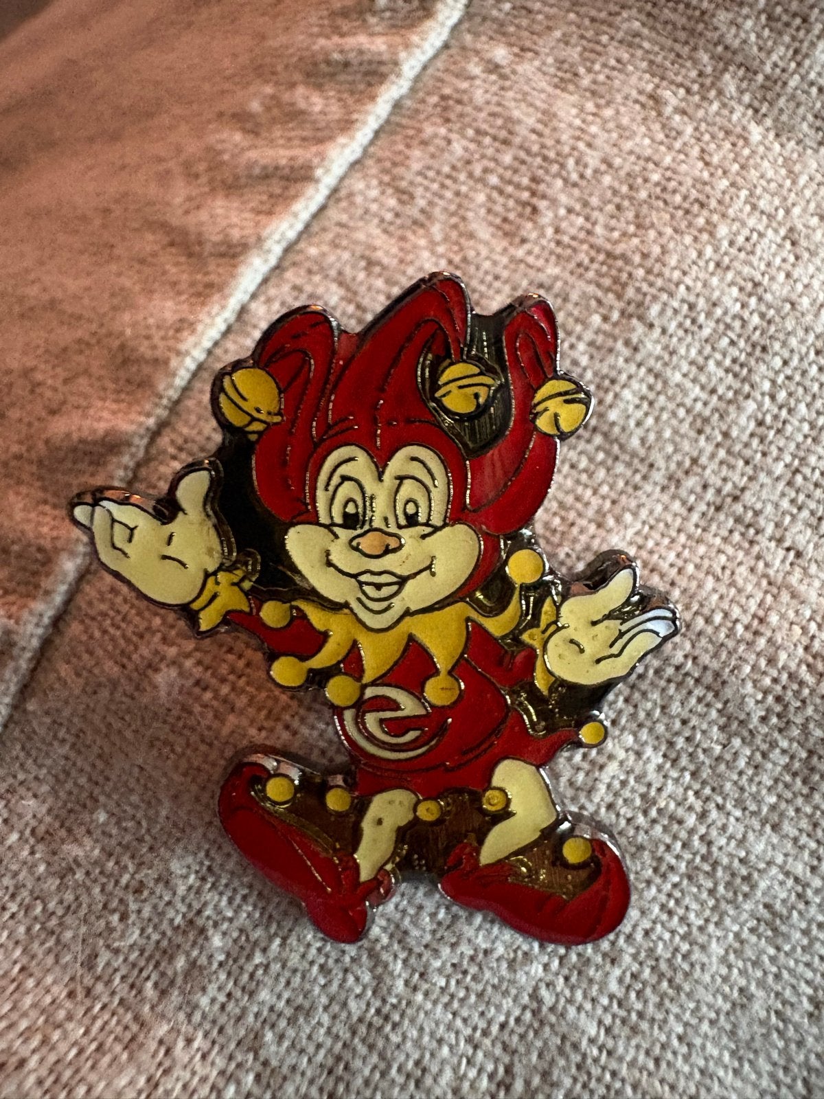 Pardoes pin Efteling - Zeldzaam verzamelobject, Ophalen, Gebruikt, Button of Speldje