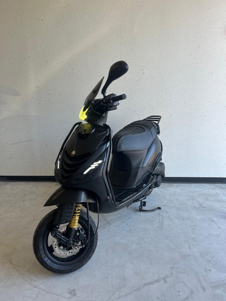 Piaggio zip Iget SP mono vork 2021, Ophalen, Maximaal 45 km/u, Zip, Zo goed als nieuw