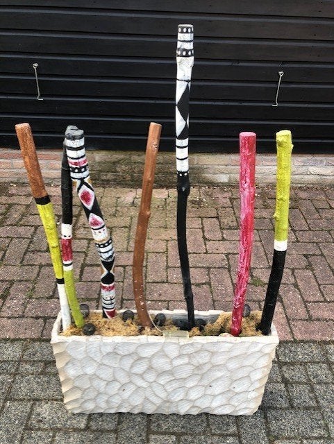 Tuin- of binnen decoratie , aardewerk plantenbak met stokk, Ophalen, Gebruikt, Overige materialen, Overige typen