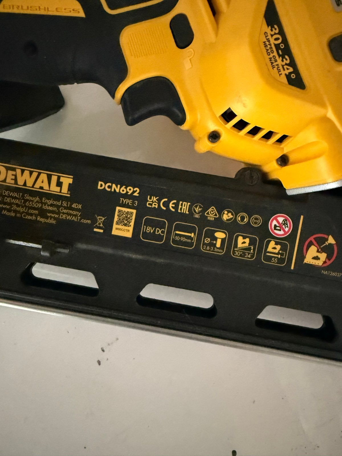 DeWalt DCN692 Accu Spijkerpistool - Zo goed als nieuw, De, DeWalt, Dewalt, Overige typen