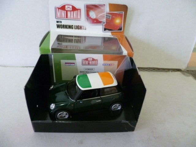 Corgi Mini Mania Cooper with working lights 1:36 modelauto., Ophalen of Verzenden, Nieuw, Auto, Corgi